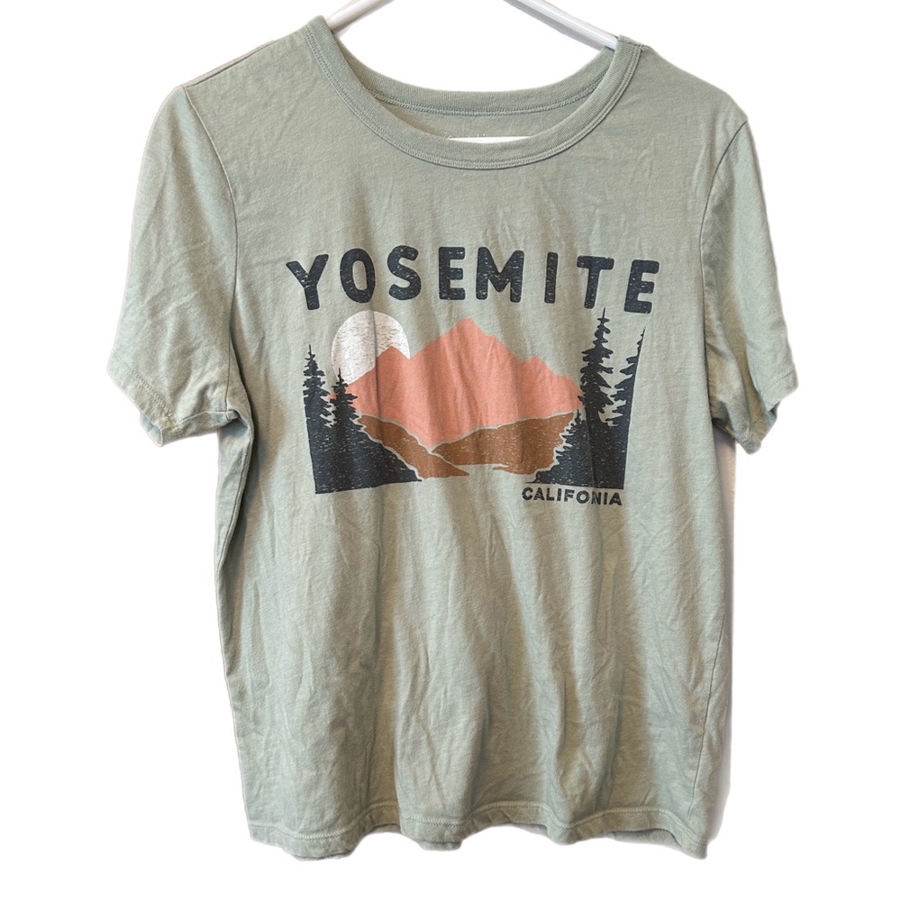 Women’s Yosemite Graphic T-Shirt